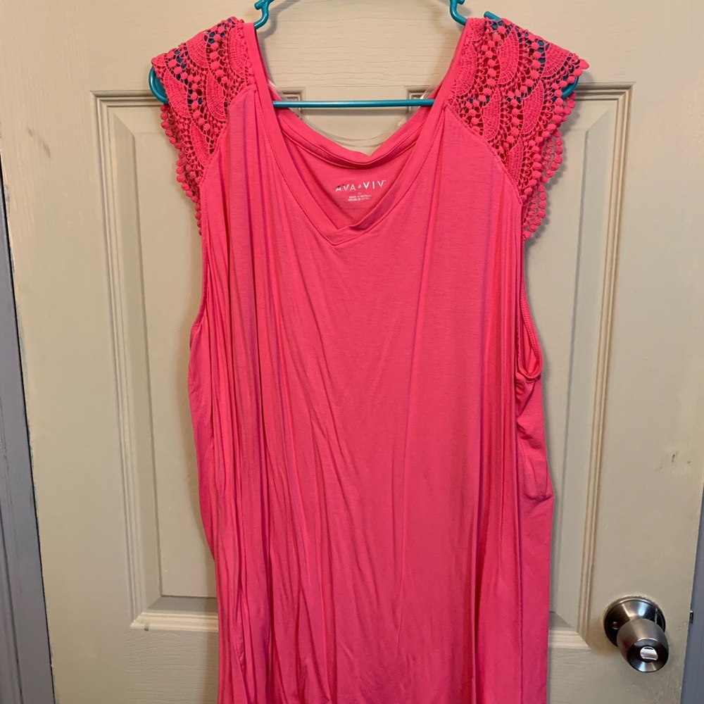 Pink tank top